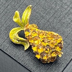 Mamselle VTG 60's Pear Crystal Brooch Pin 1"